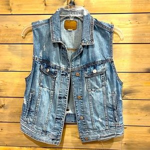 American Eagle distressed vest